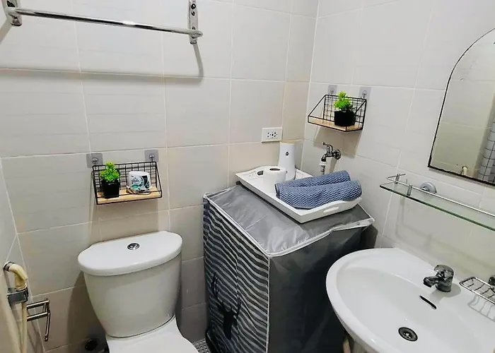Emz Jazz Staycation Apartment *